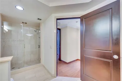 2800 Island Boulevard Aventura FL 33160