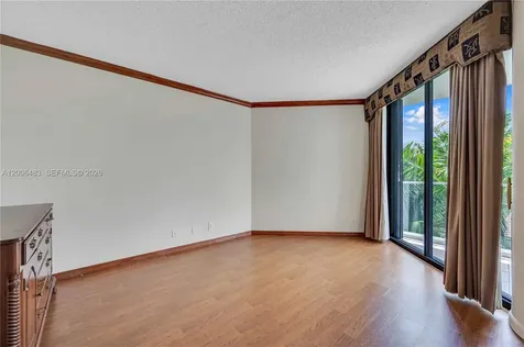 2800 Island Boulevard Aventura FL 33160