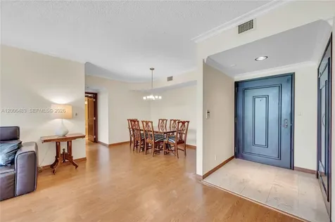 2800 Island Boulevard Aventura FL 33160