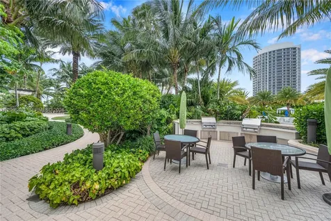 2800 Island Boulevard Aventura FL 33160
