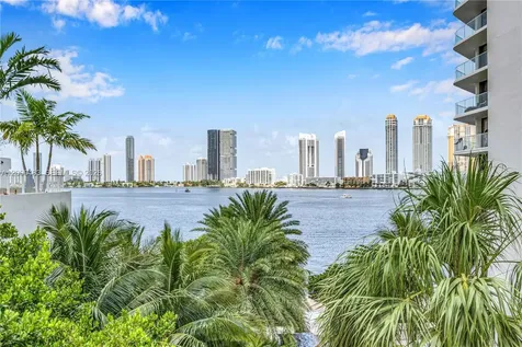 2800 Island Boulevard Aventura FL 33160