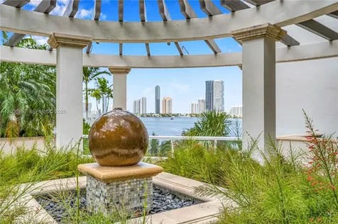 2800 Island Boulevard Aventura FL 33160