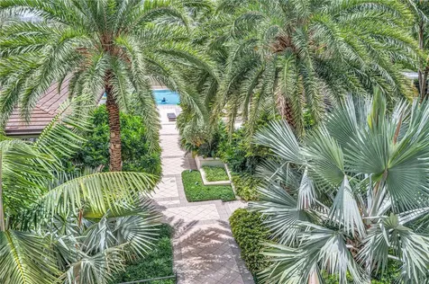 2800 Island Boulevard Aventura FL 33160