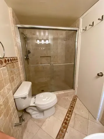 18041 Biscayne Boulevard Aventura FL 33160