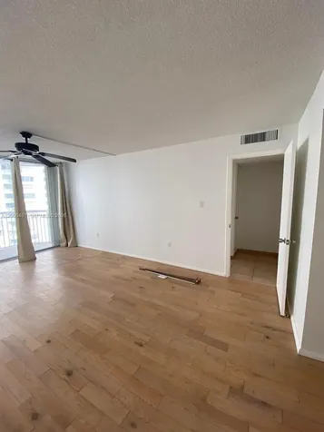 18041 Biscayne Boulevard Aventura FL 33160