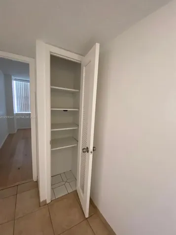 18041 Biscayne Boulevard Aventura FL 33160