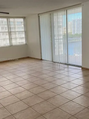 18041 Biscayne Boulevard Aventura FL 33160
