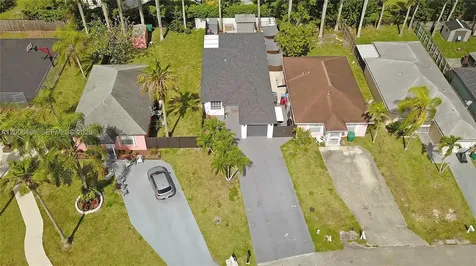 990 SW 9th Court Florida City FL 33034