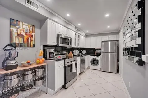 6770 Indian Creek Drive Miami Beach FL 33141