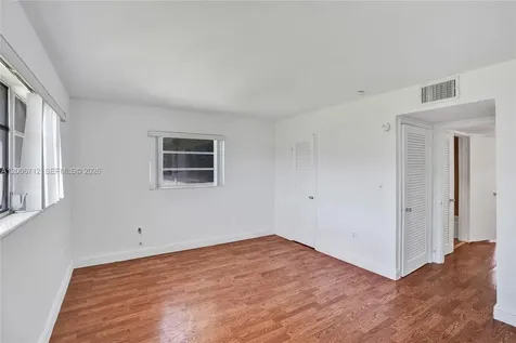 7344 SW 82nd Street Miami FL 33143