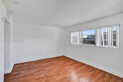 7344 SW 82nd Street Miami FL 33143