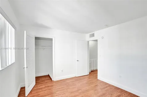7344 SW 82nd Street Miami FL 33143