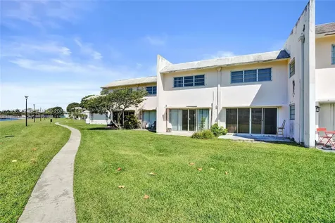 7344 SW 82nd Street Miami FL 33143