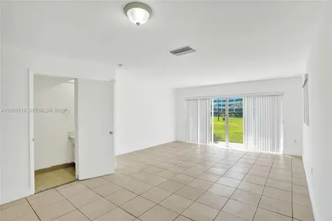 7344 SW 82nd Street Miami FL 33143
