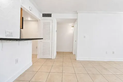 8615 SW 68th Court Pinecrest FL 33156