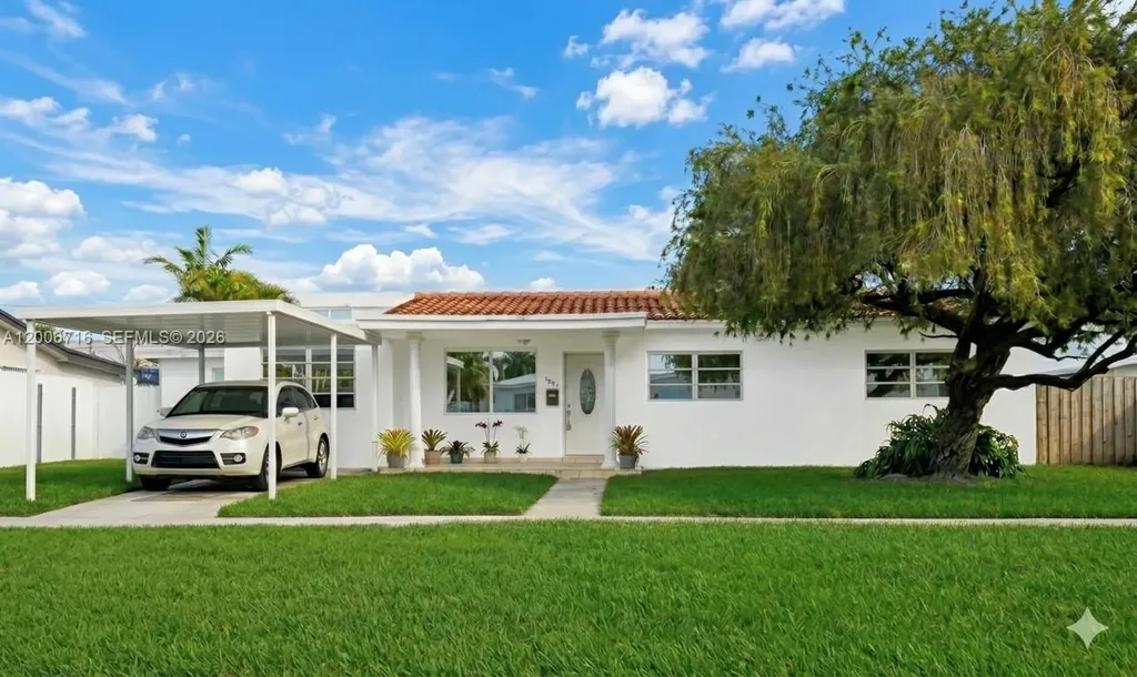 3831 E 10th Avenue Hialeah FL 33013