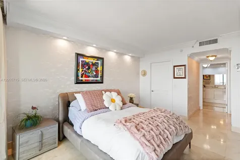 3350 SW 27 Avenue Coconut Grove FL 33133