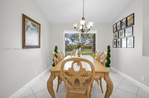 20071 NW 5th Street Pembroke Pines FL 33029