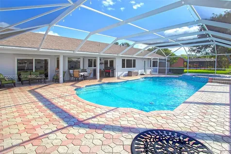 20071 NW 5th Street Pembroke Pines FL 33029
