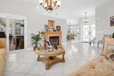 20071 NW 5th Street Pembroke Pines FL 33029