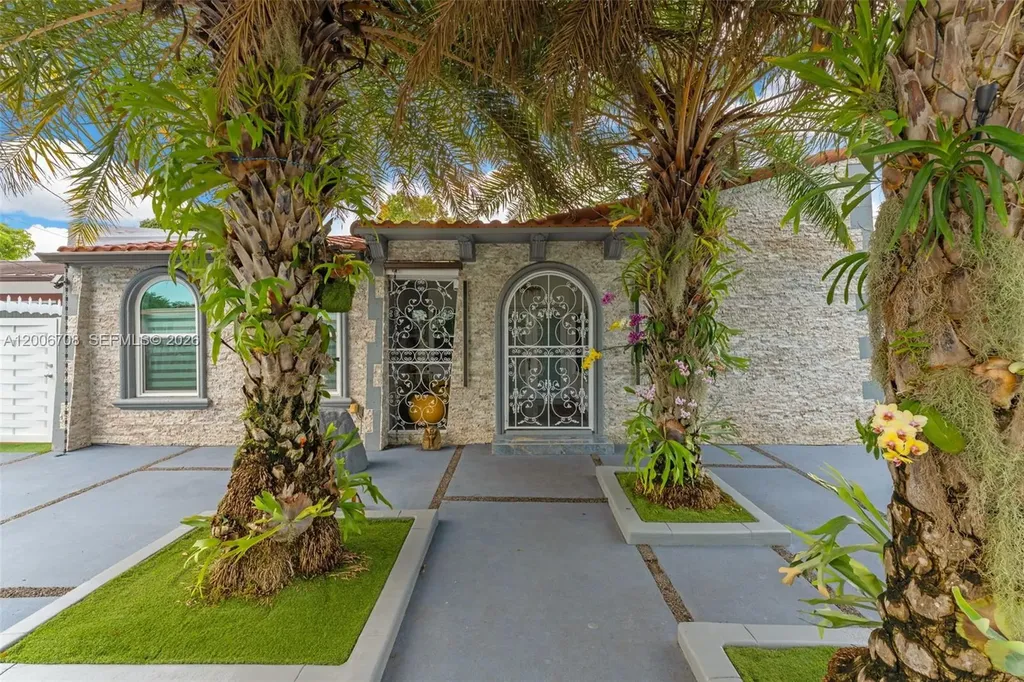 1870 NW 32nd Avenue Miami FL 33125