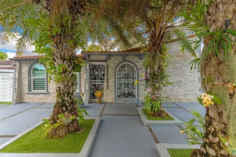 1870 NW 32nd Avenue Miami FL 33125
