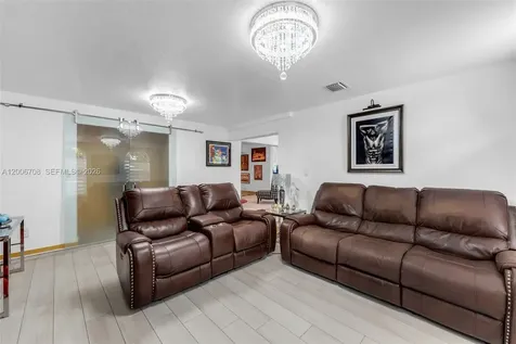 1870 NW 32nd Avenue Miami FL 33125