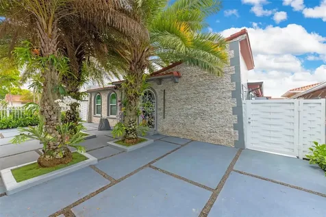1870 NW 32nd Avenue Miami FL 33125