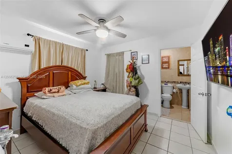 1870 NW 32nd Avenue Miami FL 33125