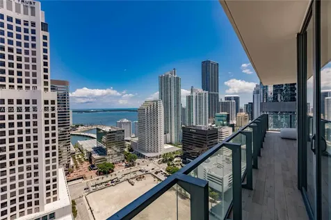68 SE 6th Street Miami FL 33131