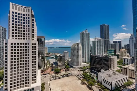 68 SE 6th Street Miami FL 33131
