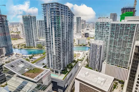 68 SE 6th Street Miami FL 33131