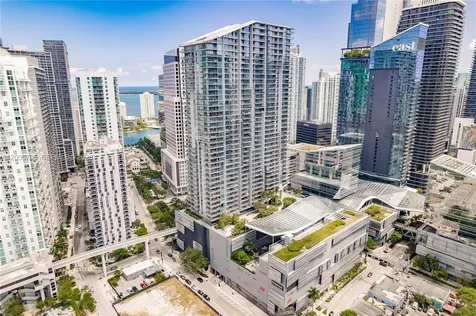 68 SE 6th Street Miami FL 33131