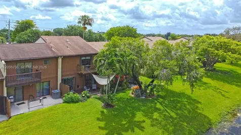 4159 SW 87th Terrace Davie FL 33328