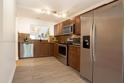 4159 SW 87th Terrace Davie FL 33328