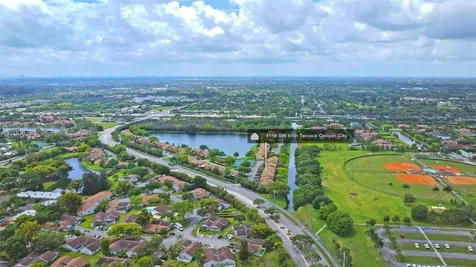 4159 SW 87th Terrace Davie FL 33328