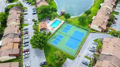 4159 SW 87th Terrace Davie FL 33328
