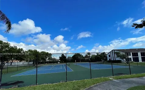 216 Lake Pointe Drive Oakland Park FL 33309