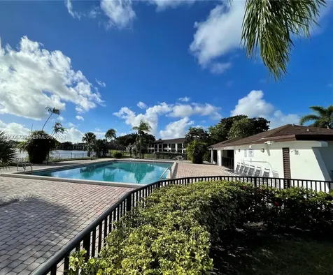 216 Lake Pointe Drive Oakland Park FL 33309