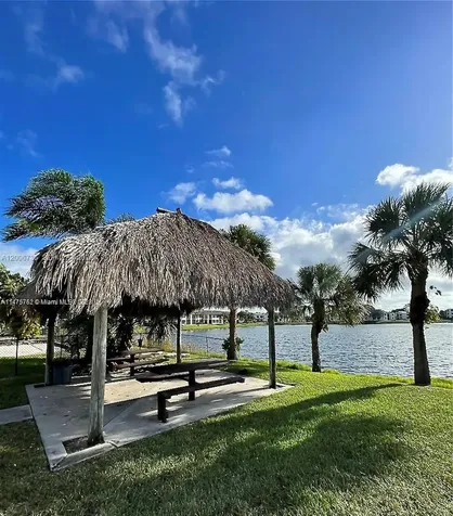 216 Lake Pointe Drive Oakland Park FL 33309