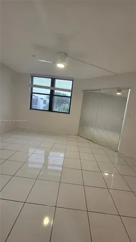 216 Lake Pointe Drive Oakland Park FL 33309