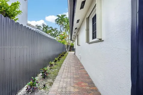 14251 SW 34th Street Miami FL 33175