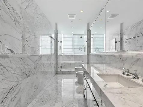 17475 Collins Avenue Sunny Isles Beach FL 33160