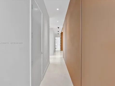 17475 Collins Avenue Sunny Isles Beach FL 33160