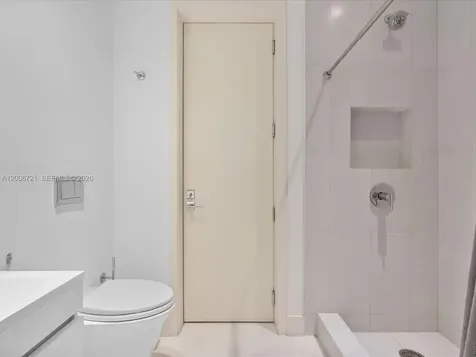 17475 Collins Avenue Sunny Isles Beach FL 33160