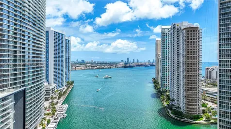 77 SE 5 Miami FL 33131