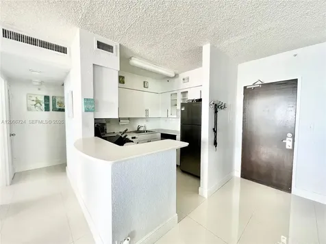 1500 Bay Road Miami Beach FL 33139