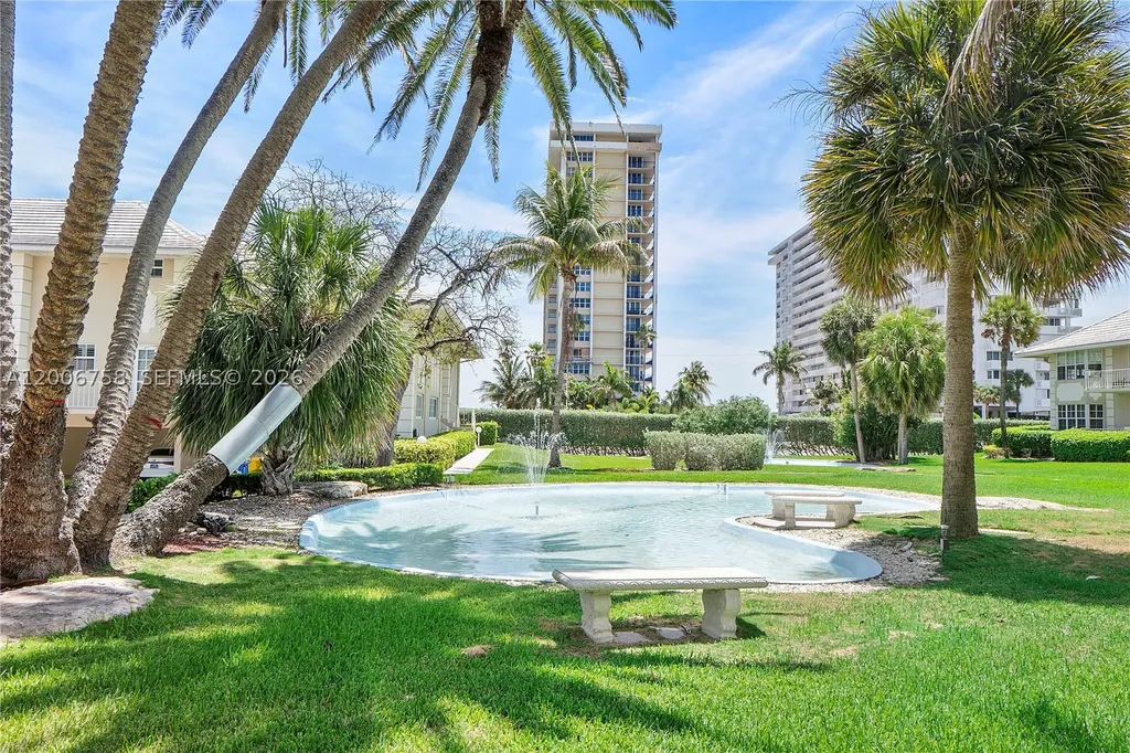 950 De Soto Road Boca Raton FL 33432