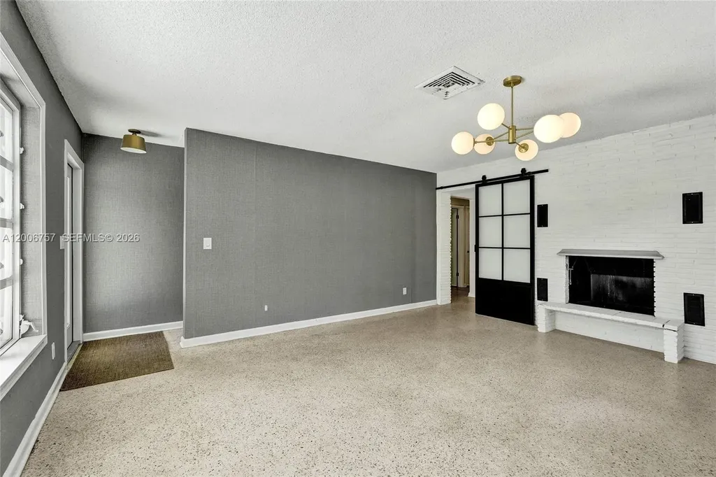 1421 S Palmway Lake Worth FL 33460