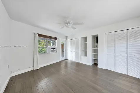 1421 S Palmway Lake Worth FL 33460